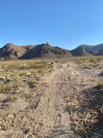 a view of mountain view with mountains