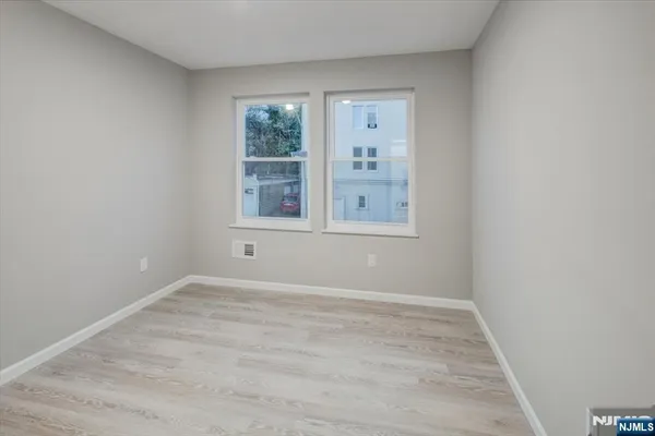 $899,000 | 1081 18th Avenue, Newark, NJ 07106