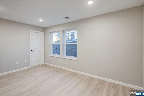 $899,000 | 1081 18th Avenue, Newark, NJ 07106