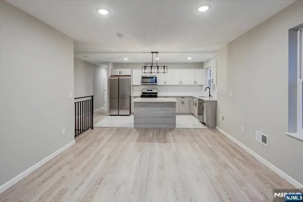 $899,000 | 1081 18th Avenue, Newark, NJ 07106
