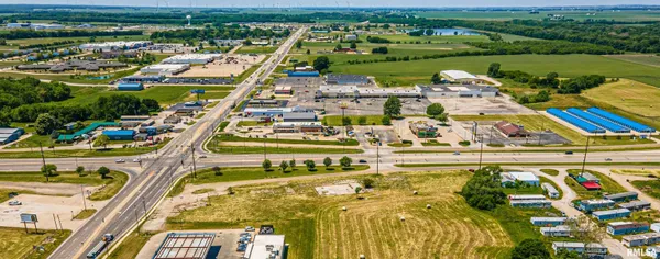 $150,000 | 1020 North Postville Drive, Unit 1050, Lincoln, IL 62656