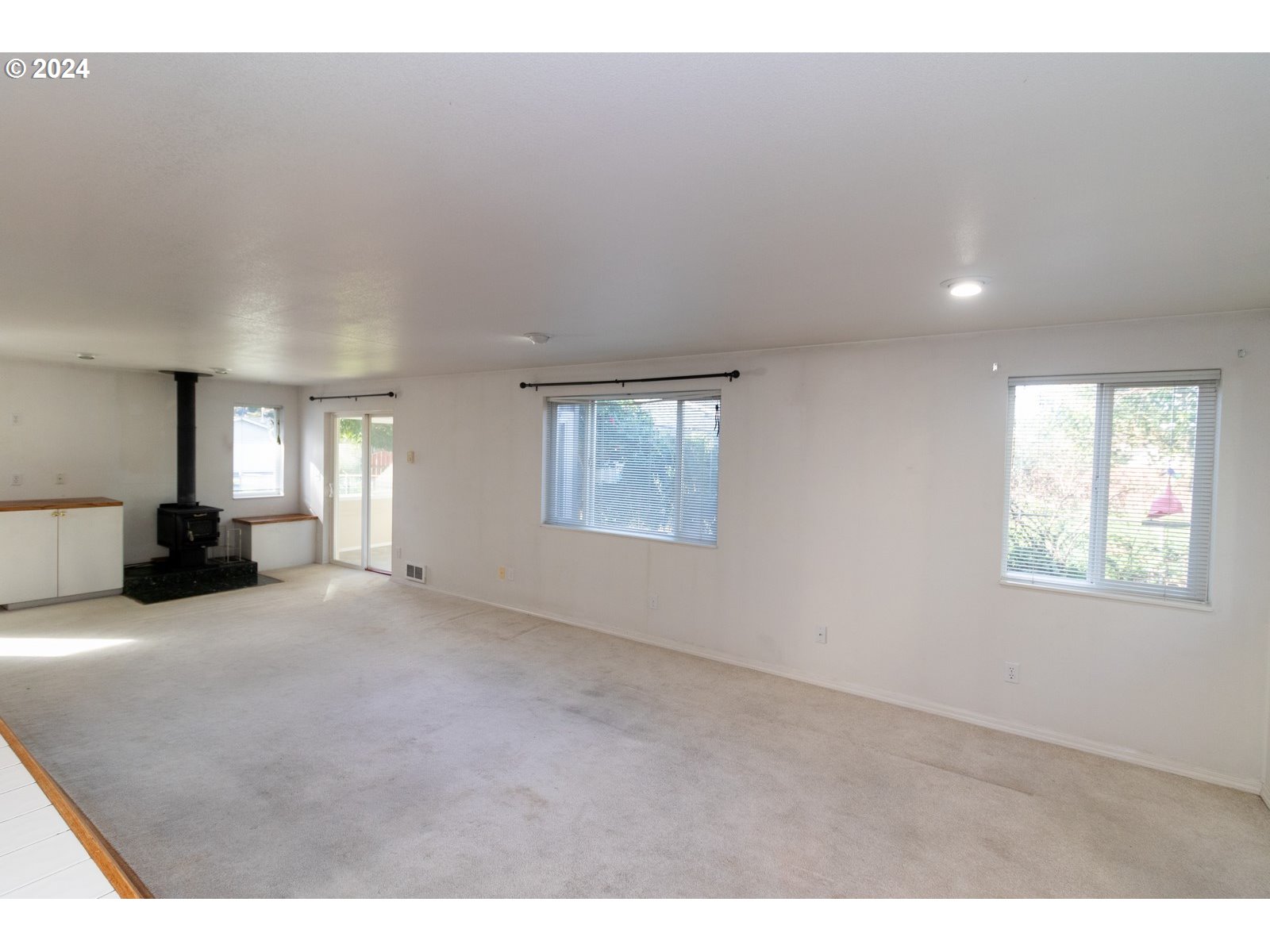 2175 16th Street Florence, OR 97439 - Photo 14 of 41 Gallery Image 14