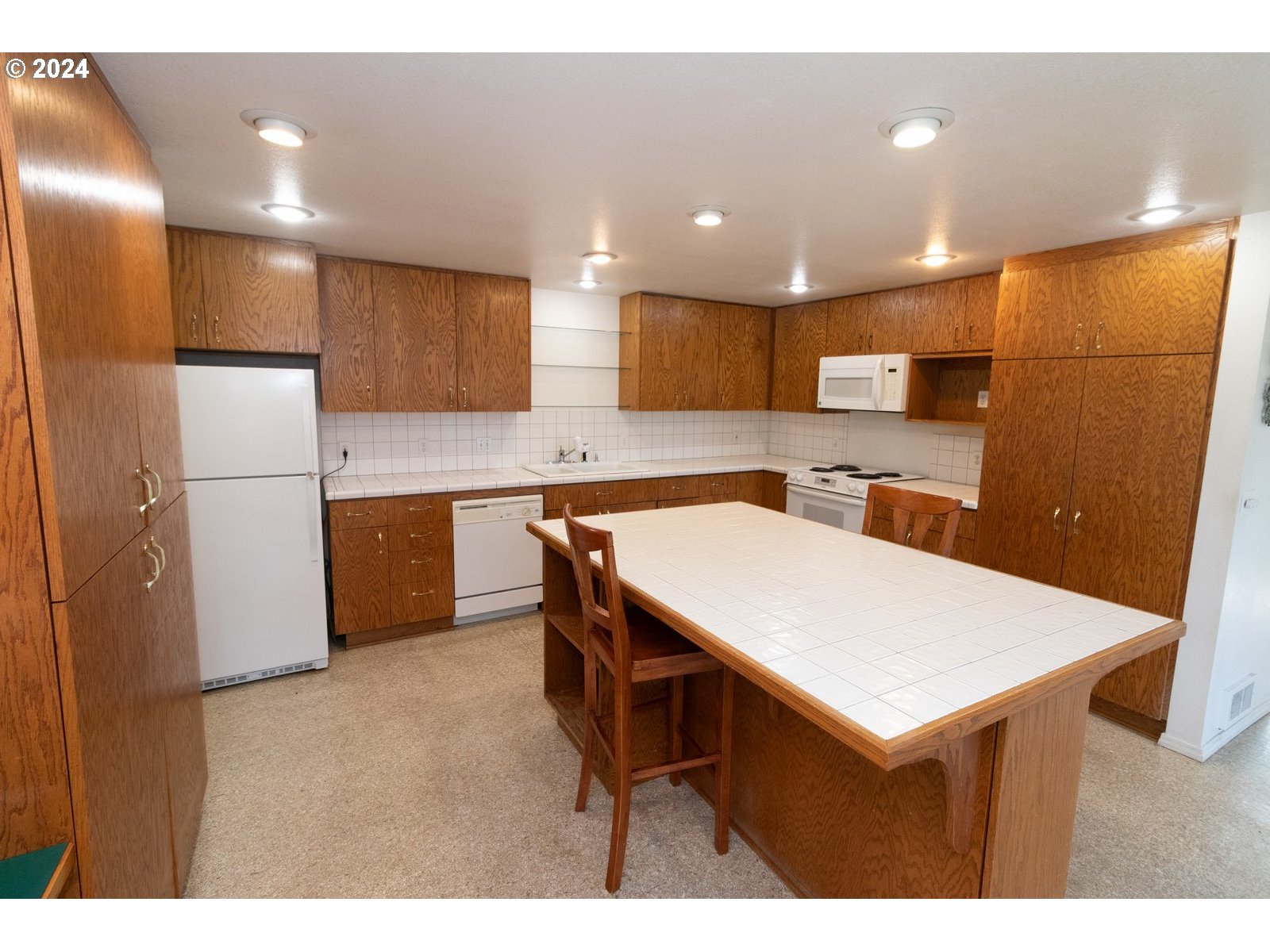 2175 16th Street Florence, OR 97439 - Photo 17 of 41 Gallery Image 17