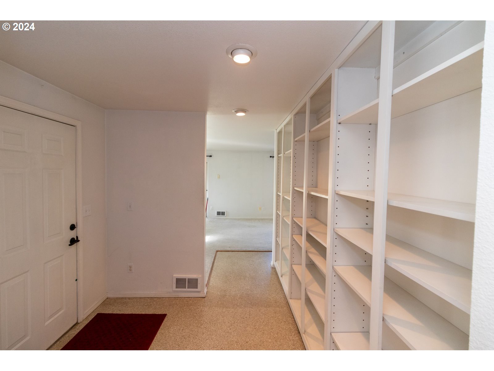 2175 16th Street Florence, OR 97439 - Photo 5 of 41 Gallery Image 5