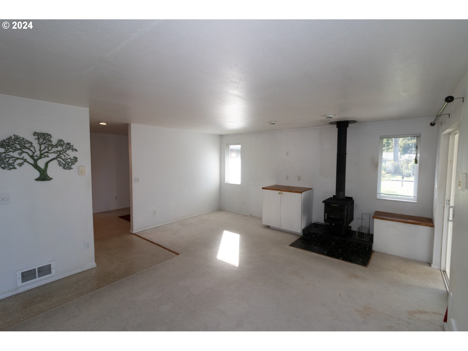 2175 16th Street Florence, OR 97439 - Photo 9 of 41 Gallery Image 9