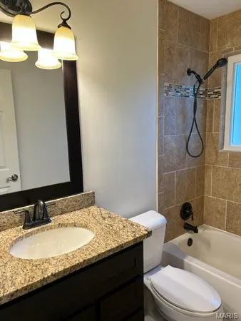$2,150 | 1 Braquewood Court, Manchester, MO 63021