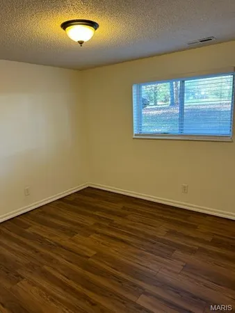 $2,150 | 1 Braquewood Court, Manchester, MO 63021