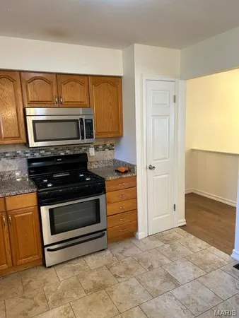 $2,150 | 1 Braquewood Court, Manchester, MO 63021