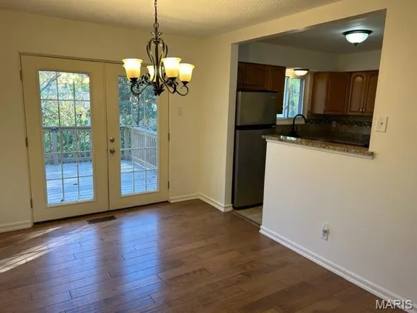 $2,150 | 1 Braquewood Court, Manchester, MO 63021