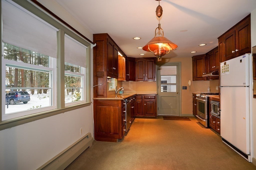 749 Great Road Stow, MA 01775 - Photo 8 of 41