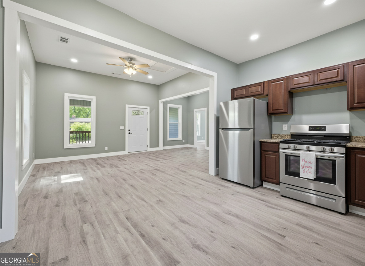 402 Evergreen Street Rome, GA 30161 - Photo 9 of 28