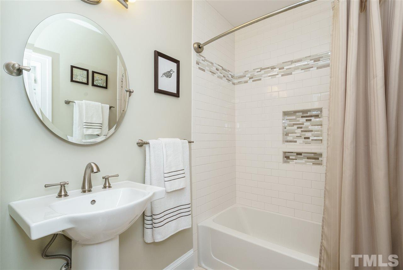 1822 Arlington Street Raleigh, NC 27608 - Photo 13 of 25
