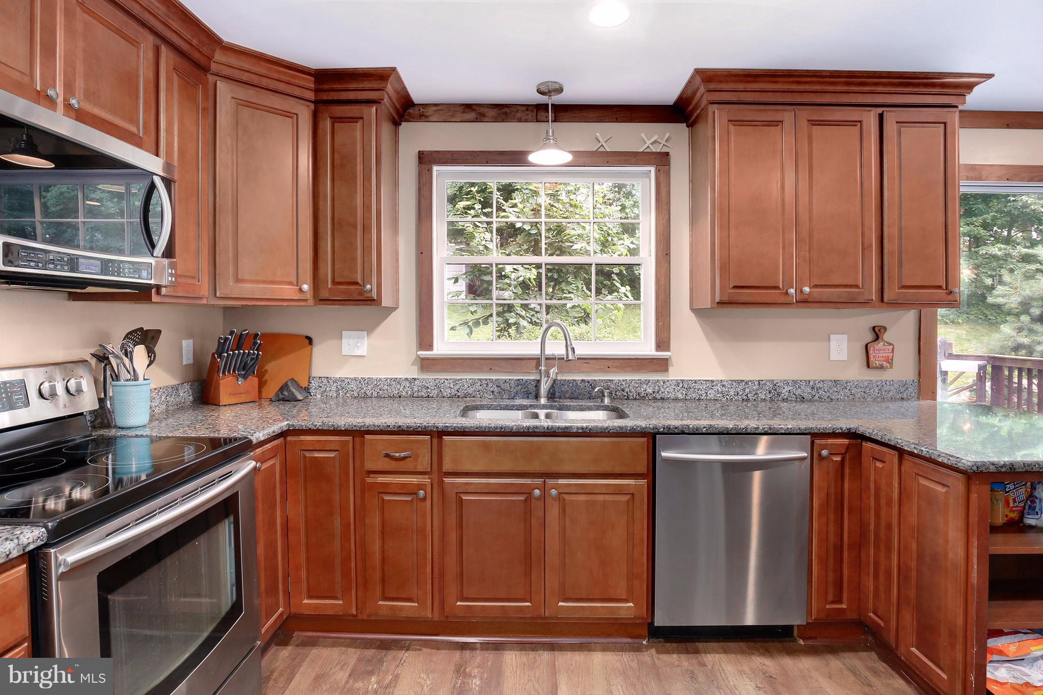 8819 Side Saddle Road Springfield, VA 22152 - Photo 14 of 30 Kitchen