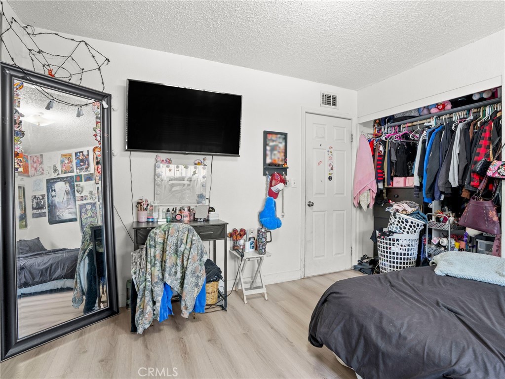 2795 West Victoria Street Rialto, CA 92376 - Photo 24 of 28