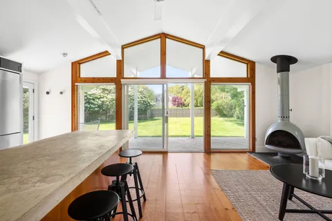 $2,490,000 | 21 Flagg Avenue, Montauk, NY 11954