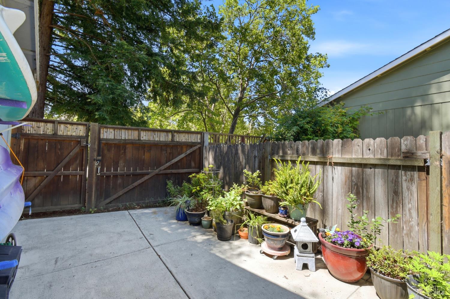 2299 Copperfield Drive Santa Rosa, CA 95401 - Photo 32 of 33