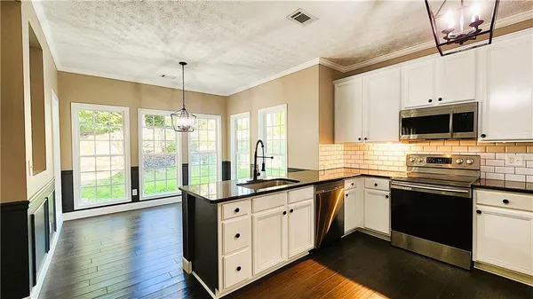 $400,000 | 1544 Sky Valley Court, Dacula, GA 30019