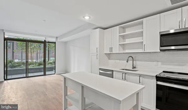 $2,487 | 4000 Wisconsin Avenue Northwest, Unit 1B4K438, Washington, DC 20016