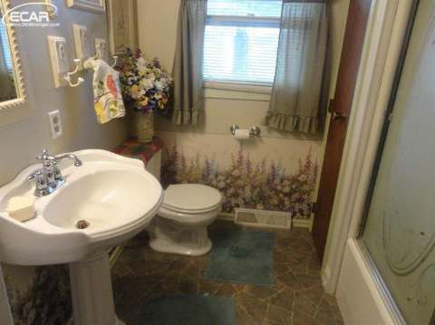 16219 Falk Road Holly, MI 48442 - Photo 12 of 17 20428084-11.JPG