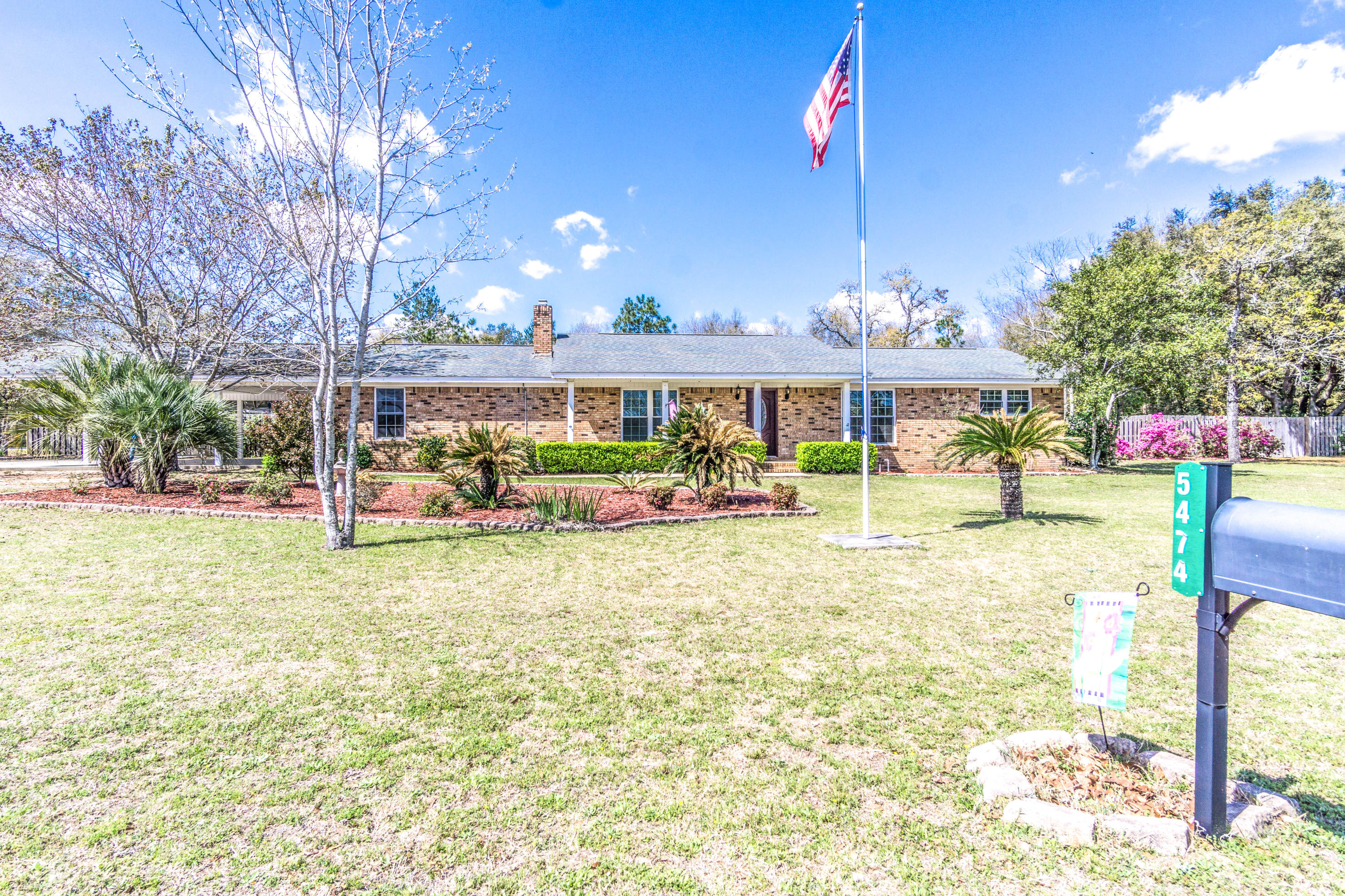5474 Monterrey Road Crestview, FL 32539 - Photo 1 of 20 Front of home