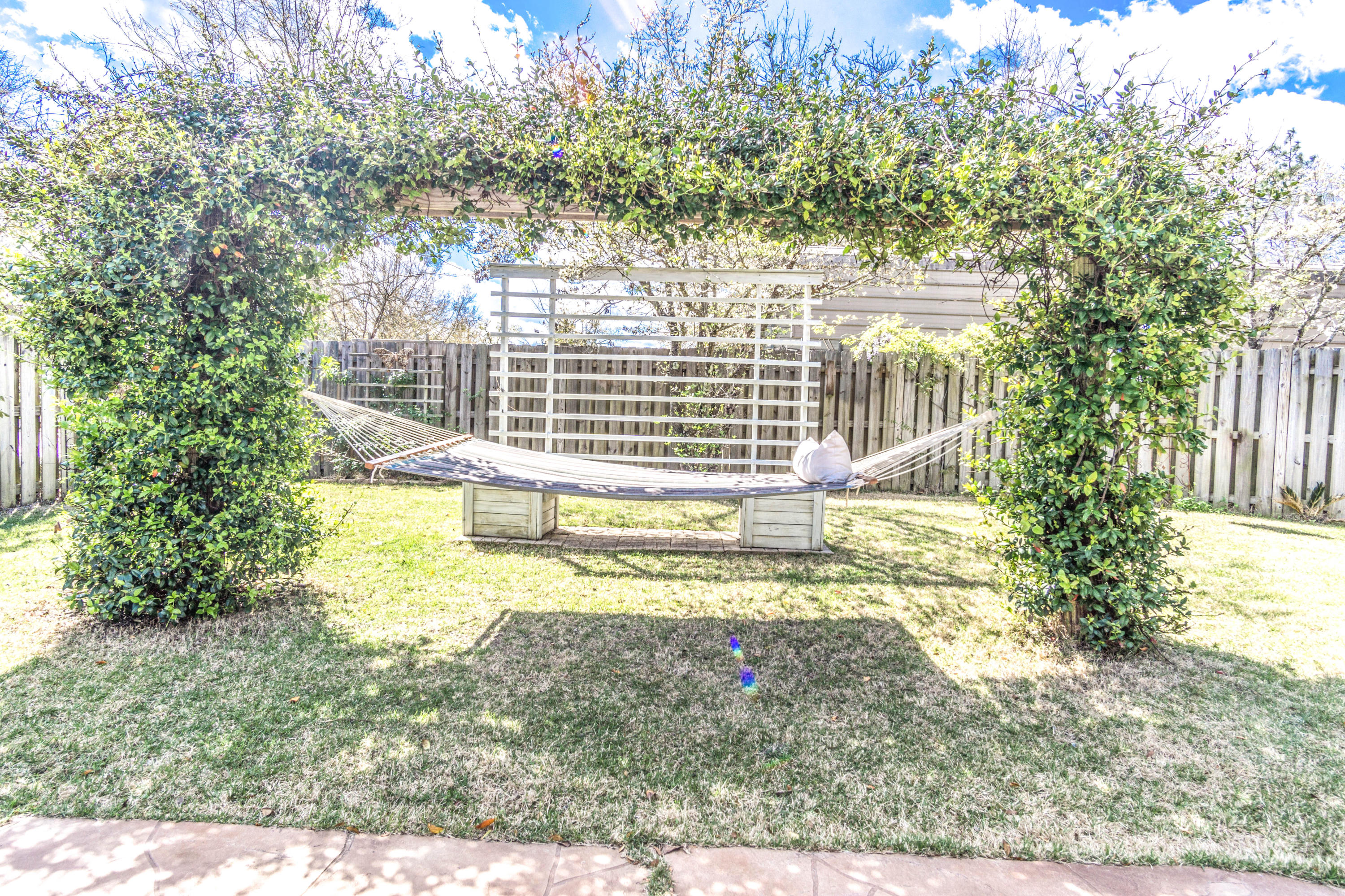 5474 Monterrey Road Crestview, FL 32539 - Photo 3 of 20 DSC03407
