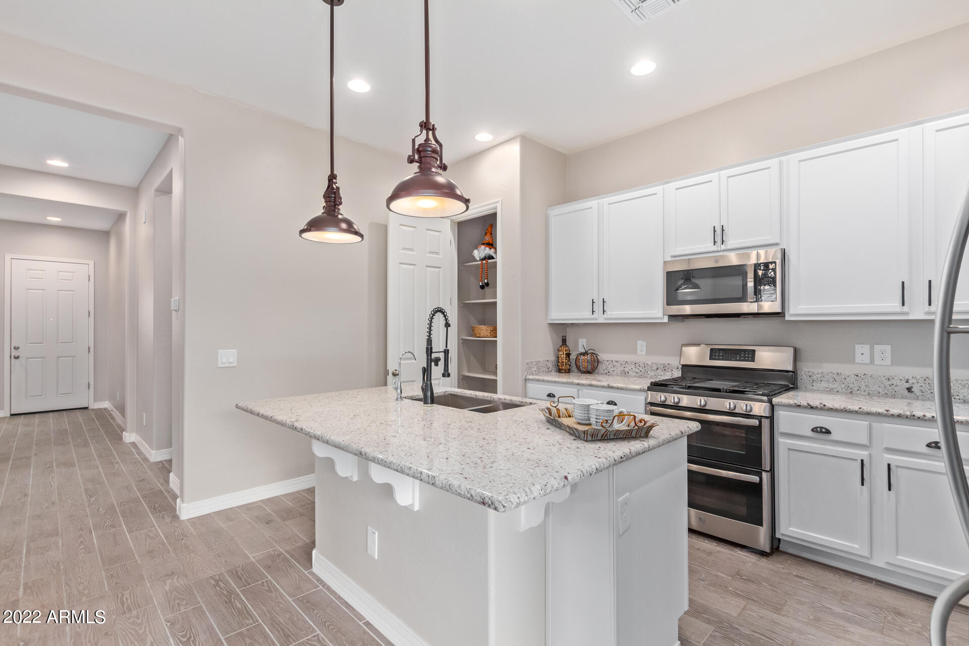 21037 West Granada Road Buckeye, AZ 85396 - Photo 9 of 29 13 - Granada