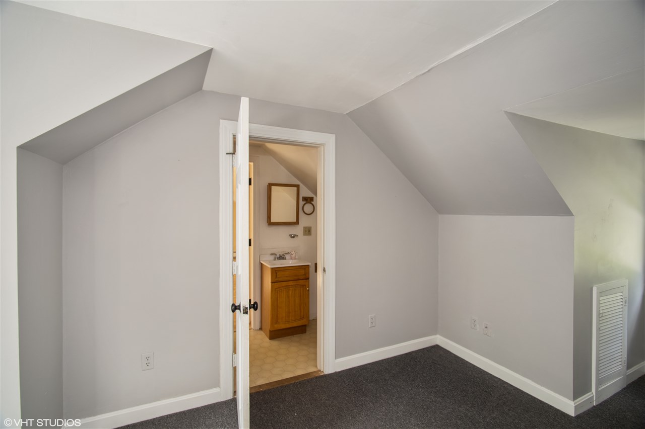 7 Grater Road Amherst, NH 03031 - Photo 23 of 27