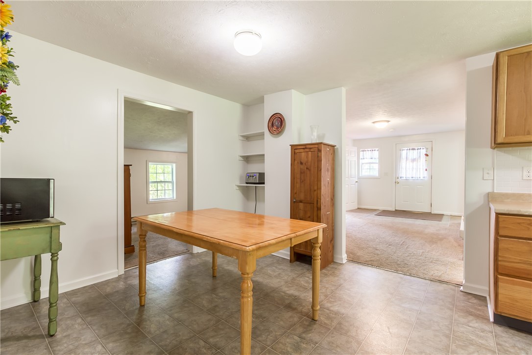 4541 Greenbriar Drive Gorham, NY 14424 - Photo 13 of 46 Dining Area