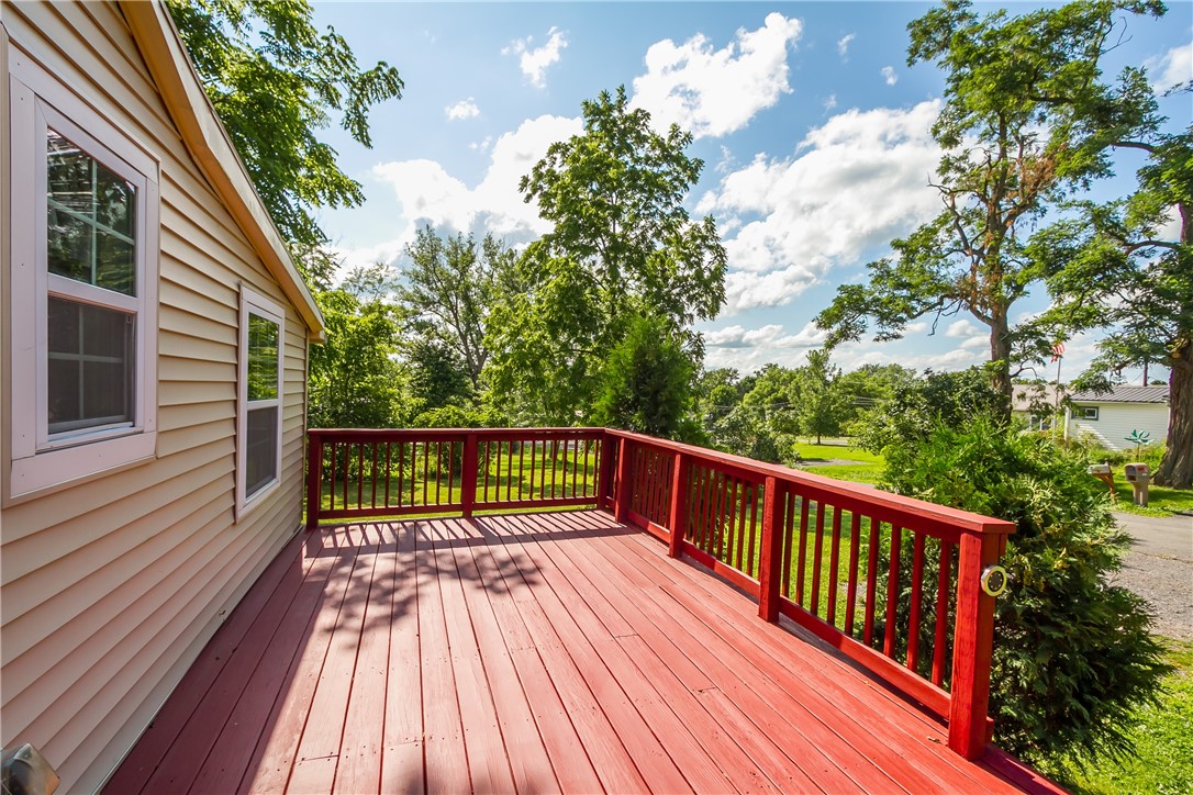 4541 Greenbriar Drive Gorham, NY 14424 - Photo 8 of 46 Entertainment Sized Deck
