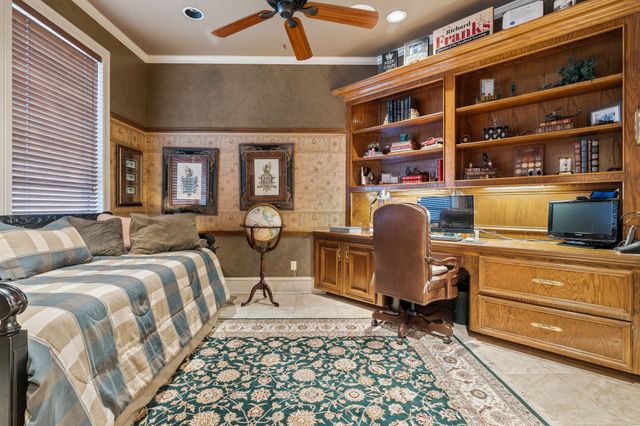 $1,239,000 | 14 Highland Circle, The Woodlands, TX 77381