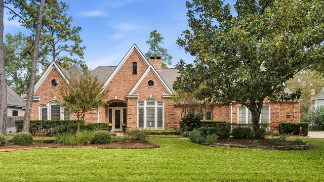 $1,239,000 | 14 Highland Circle, The Woodlands, TX 77381