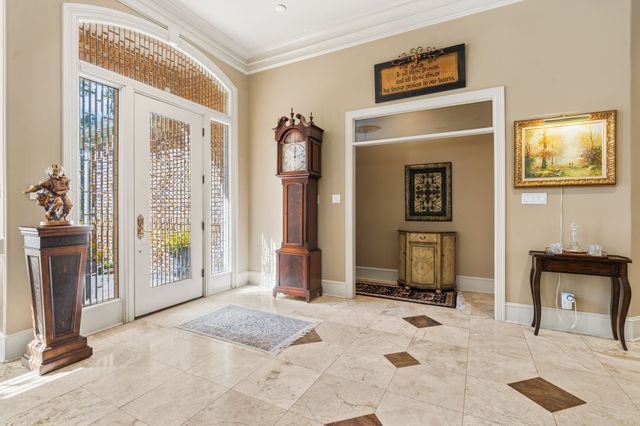 $1,239,000 | 14 Highland Circle, The Woodlands, TX 77381