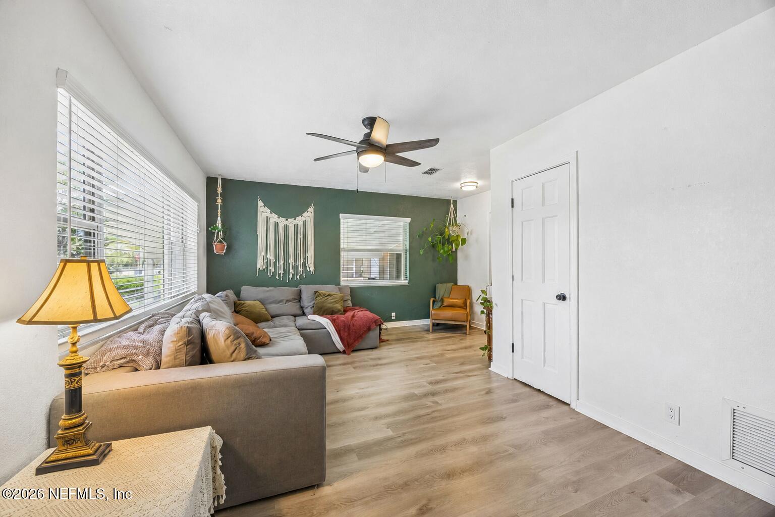 5342 Sharon Terrace Jacksonville, FL 32207 - Photo 8 of 29 Image Jun 5, 2026 at 07_59_11 AM