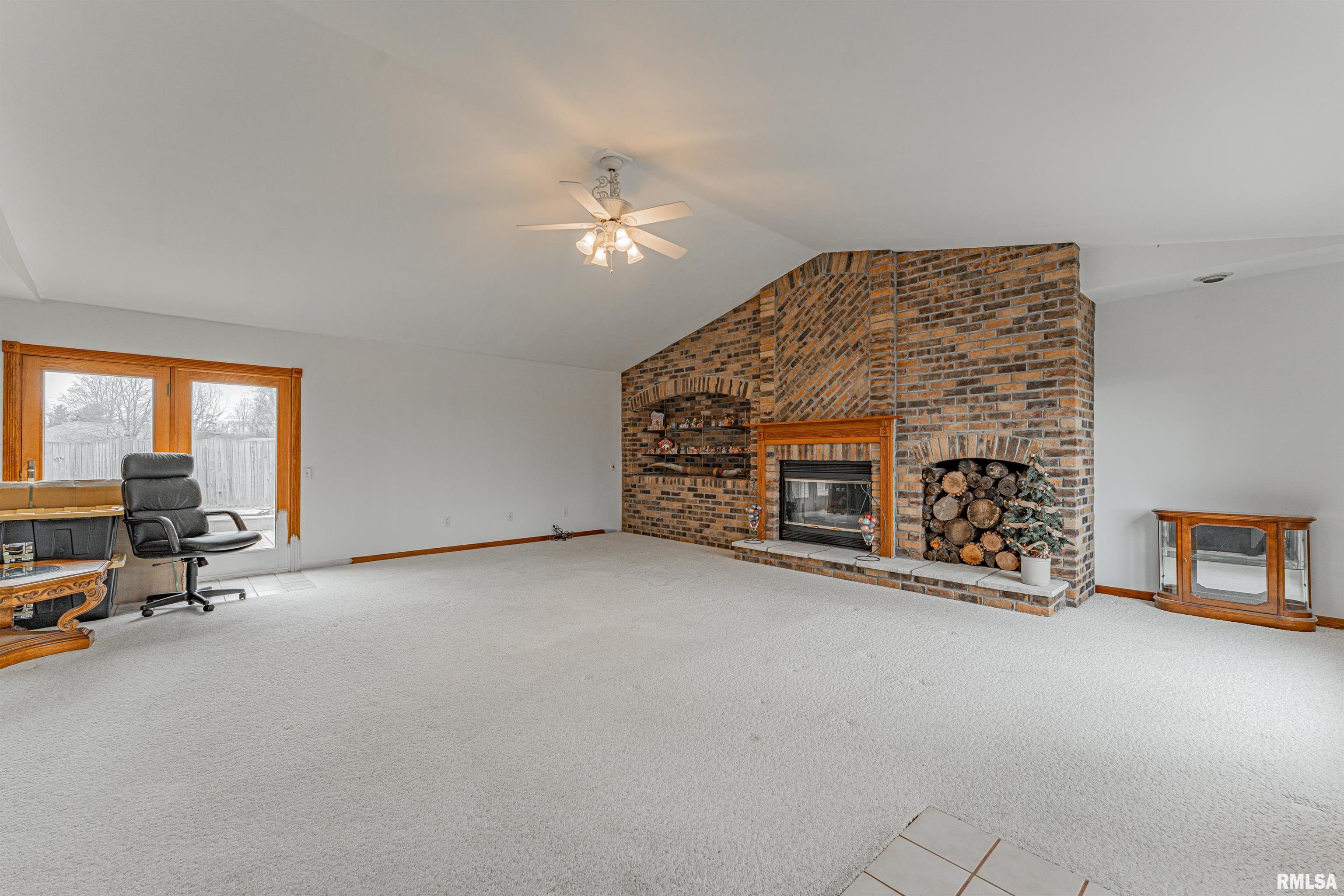 12 Pheasant Road Lincoln, IL 62656 - Photo 19 of 36