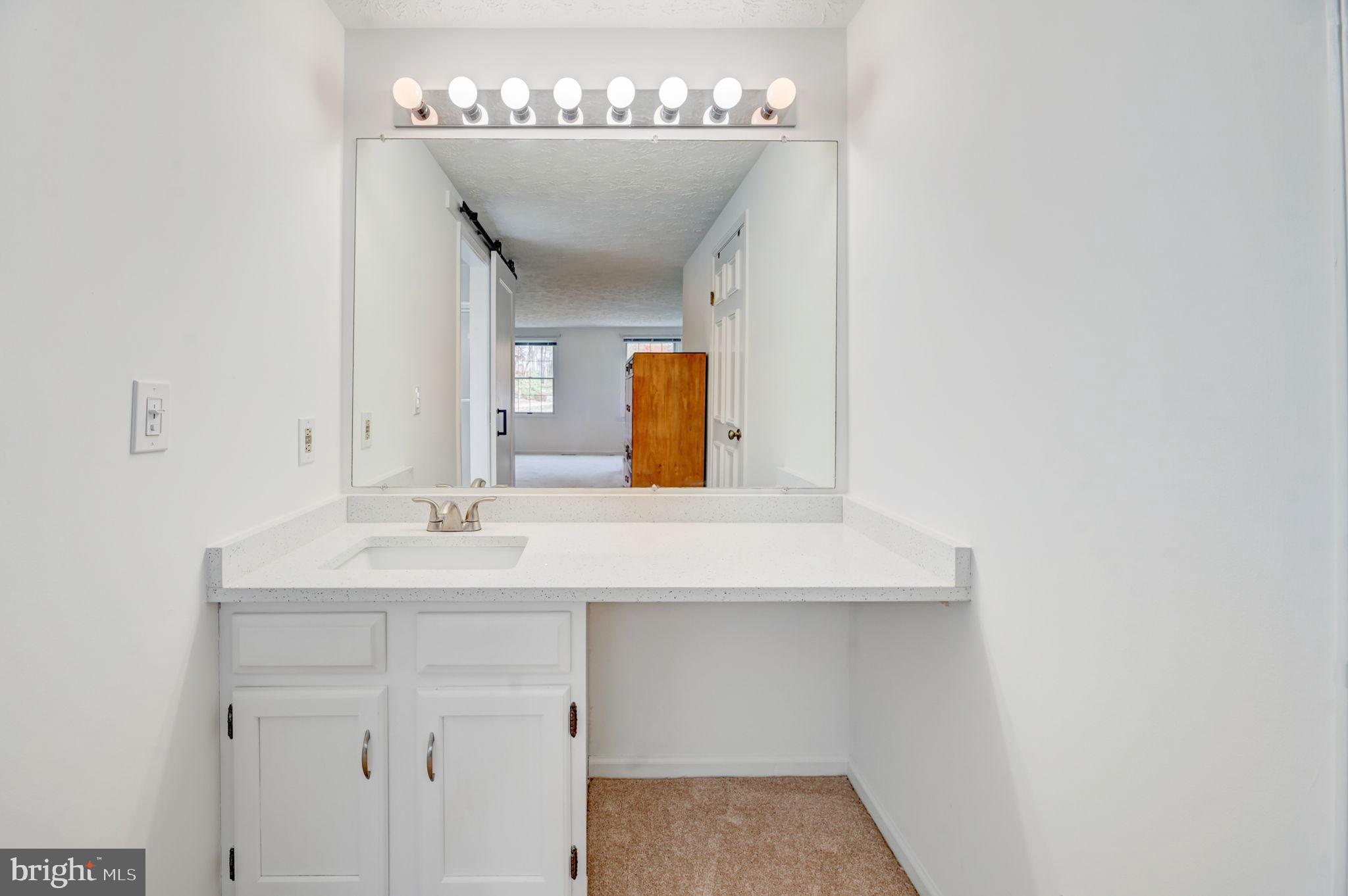 1401 Concord Point Lane Reston, VA 20194 - Photo 26 of 65 Primary bedroom