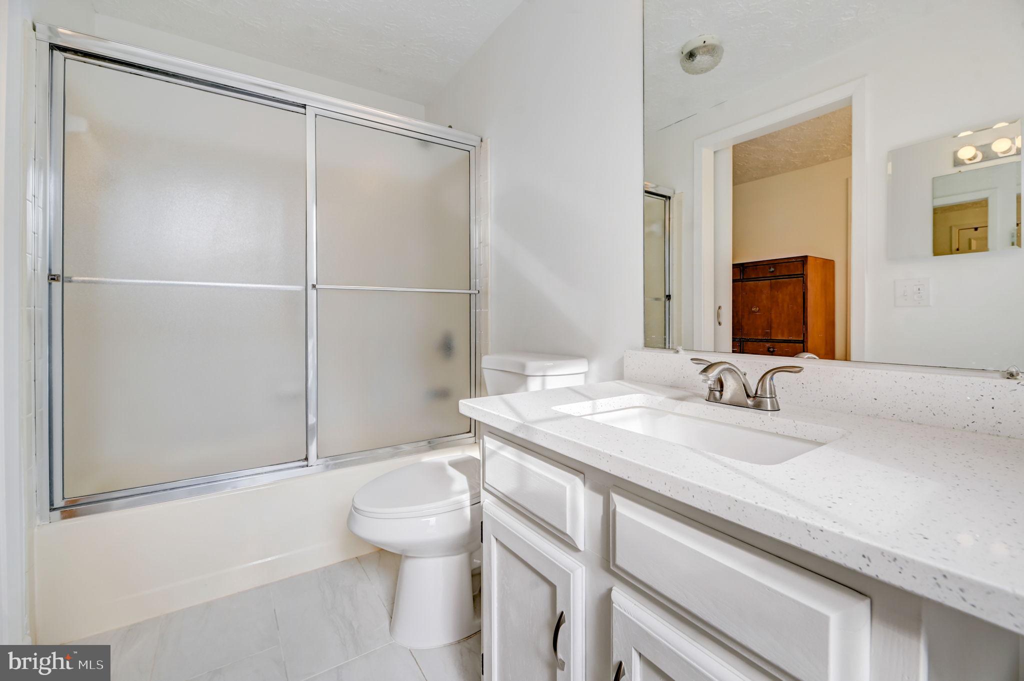 1401 Concord Point Lane Reston, VA 20194 - Photo 37 of 65 Bath 2