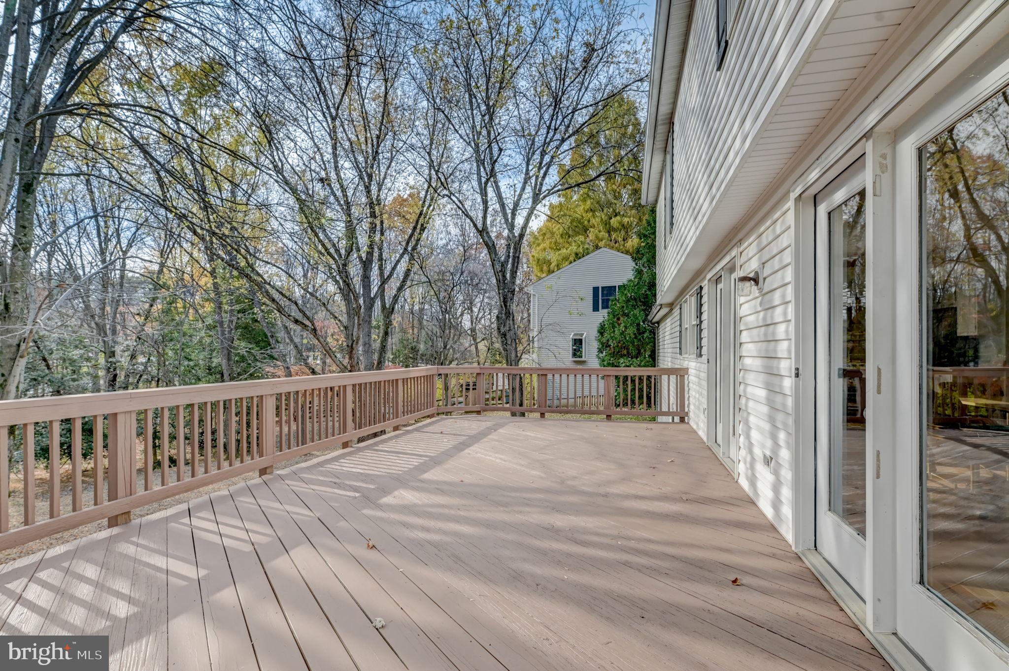 1401 Concord Point Lane Reston, VA 20194 - Photo 43 of 65 Rear Deck