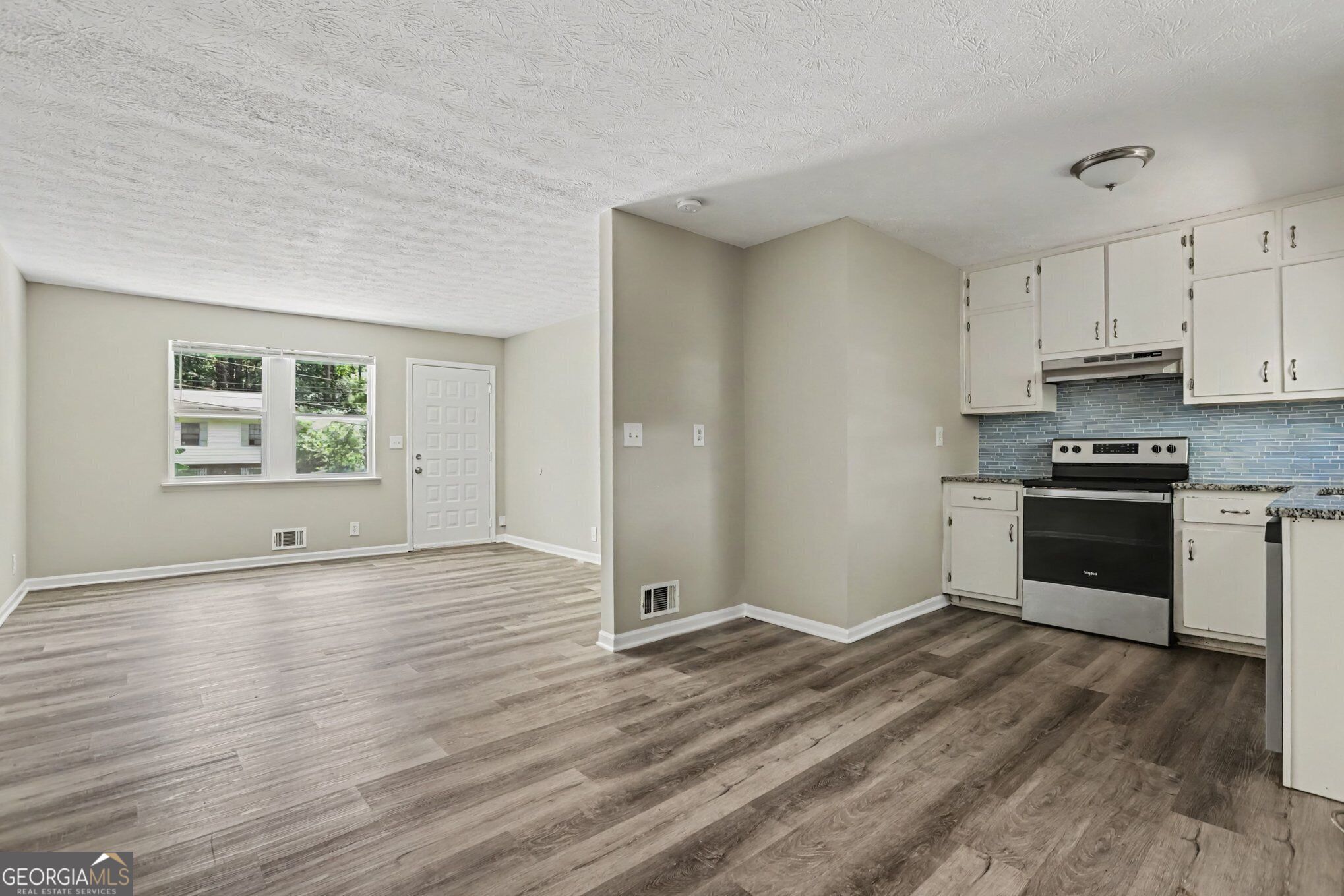 2541 Kelly Lake Drive Decatur, GA 30032 - Photo 3 of 16 Gallery Image 3