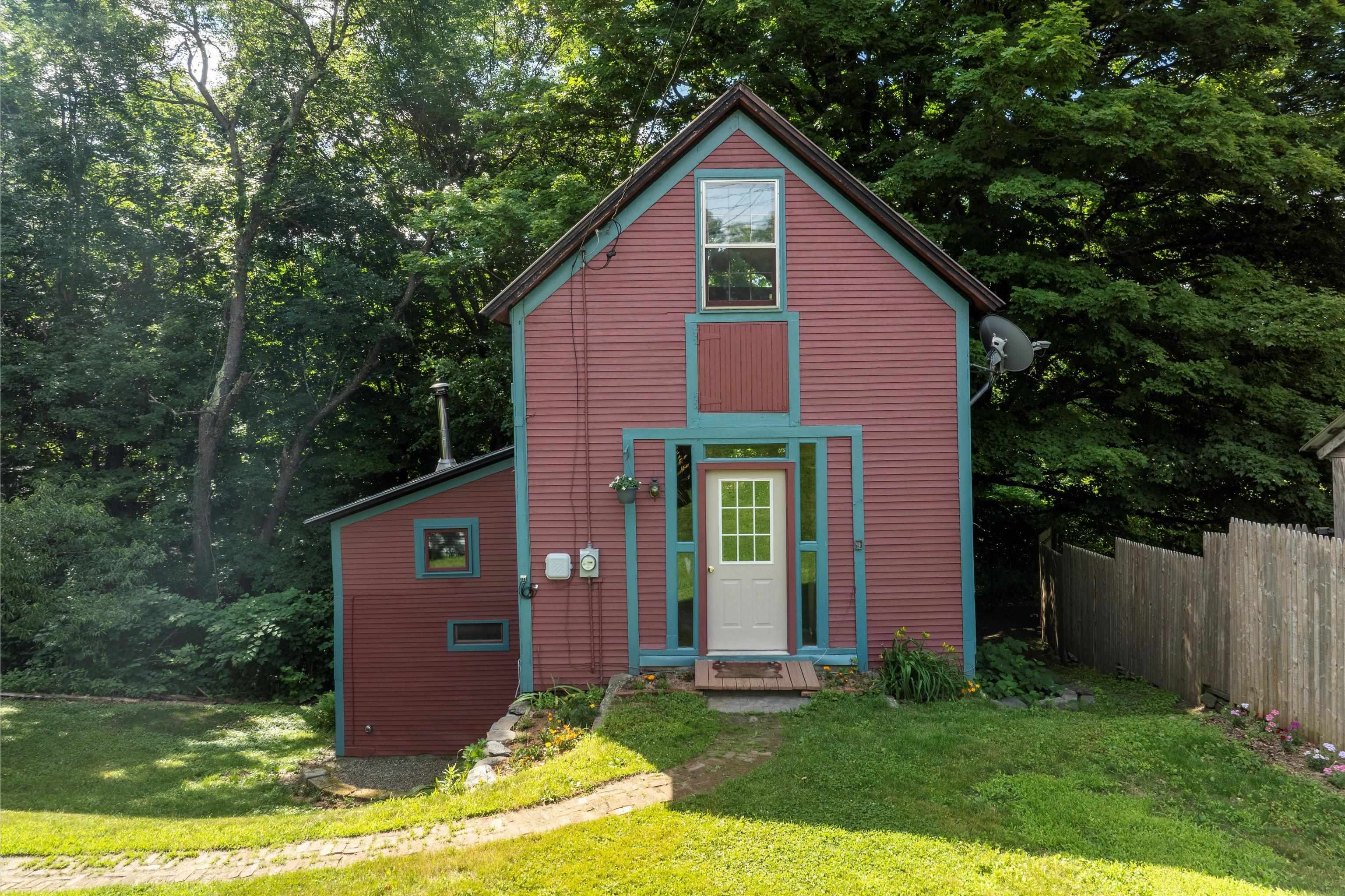 18-20 Bellows Falls Road Putney, VT 05346 - Photo 1 of 39