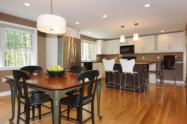 7 Robin Hill Road Chelmsford, MA 01824 - Photo 6 of 21 Gallery Image 6