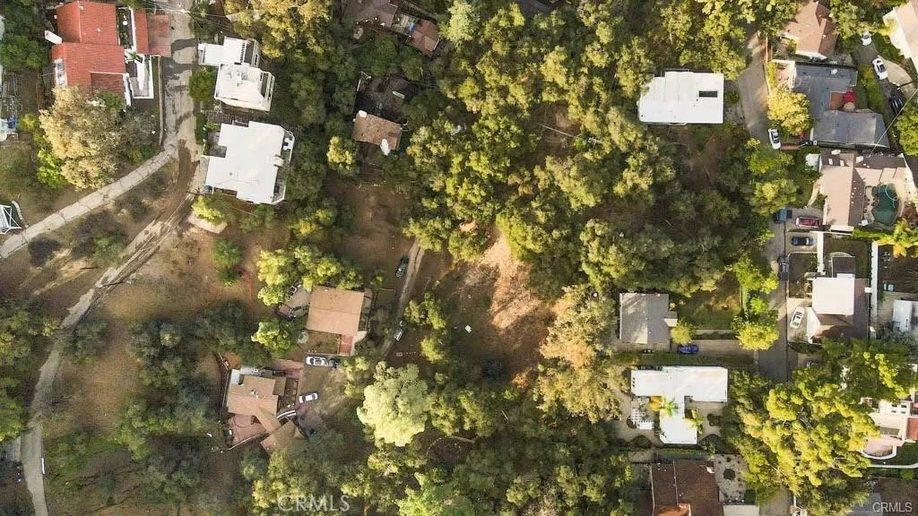 0 Elzevir Road Woodland Hills, CA 91364 - Photo 12 of 28 a signage