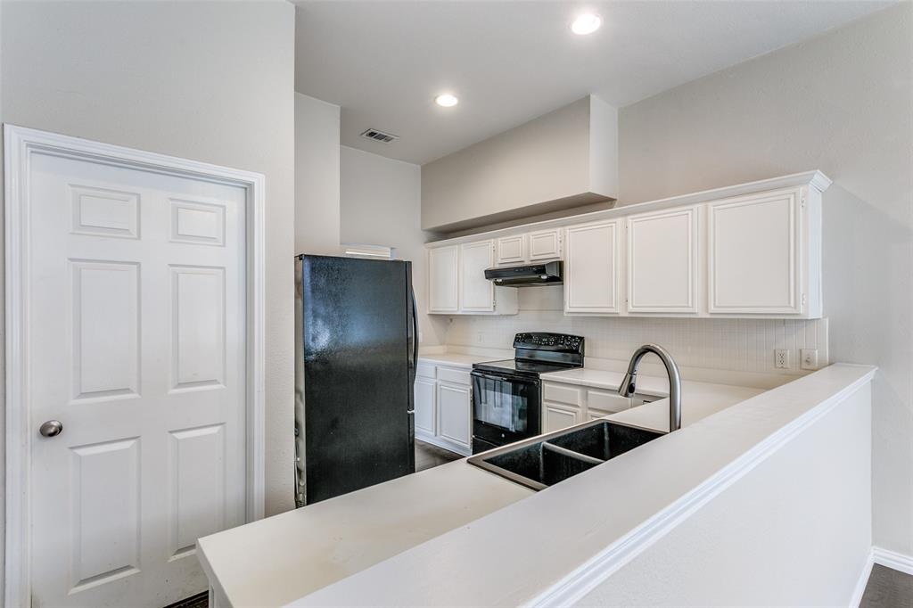 635 Burning Tree Lane Coppell, TX 75019 - Photo 14 of 26