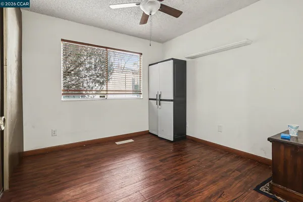 $319,900 | 717 Beelard Drive, Vacaville, CA 95687