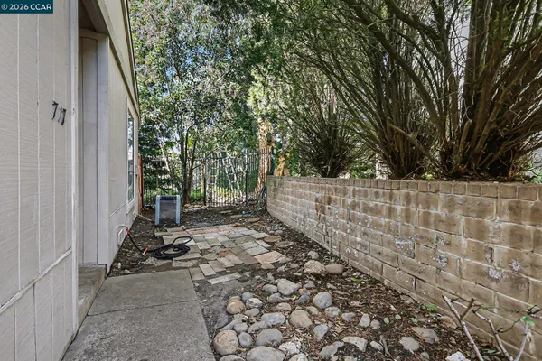 $319,900 | 717 Beelard Drive, Vacaville, CA 95687