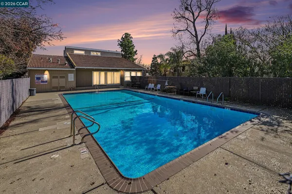 $319,900 | 717 Beelard Drive, Vacaville, CA 95687