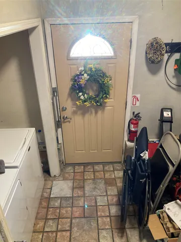 a view of utility room