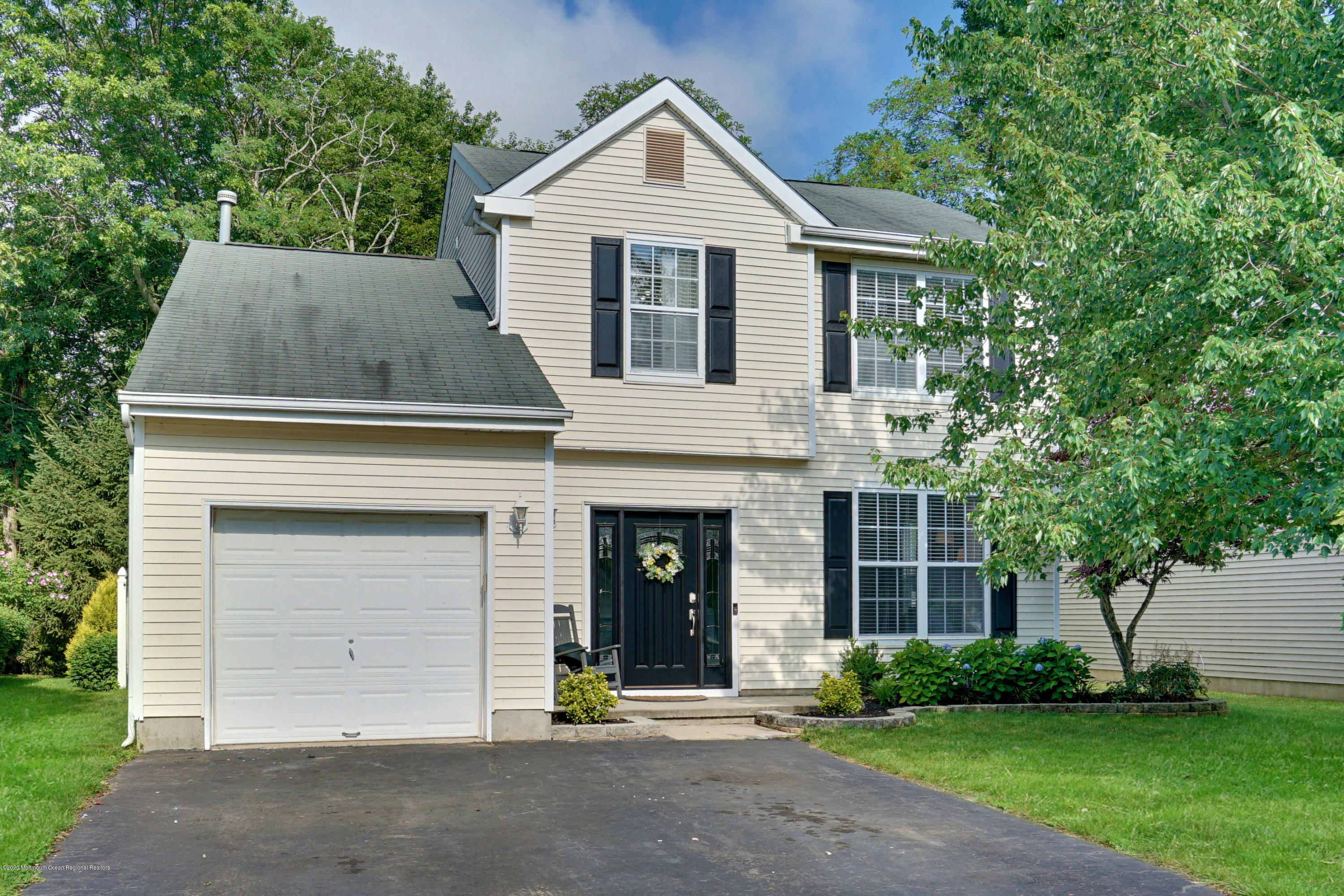 23 Skyline Drive Hazlet, NJ 07730 - Photo 1 of 39 001_dsc05502-dsc05506_1b
