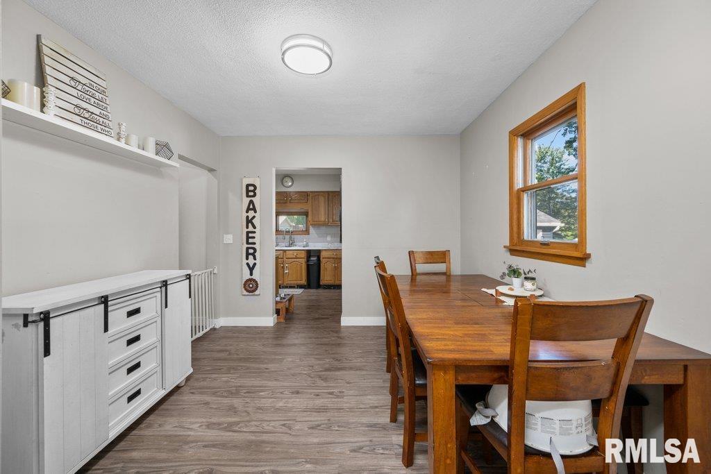 508 North 4th Street Eldridge, IA 52748 - Photo 12 of 31