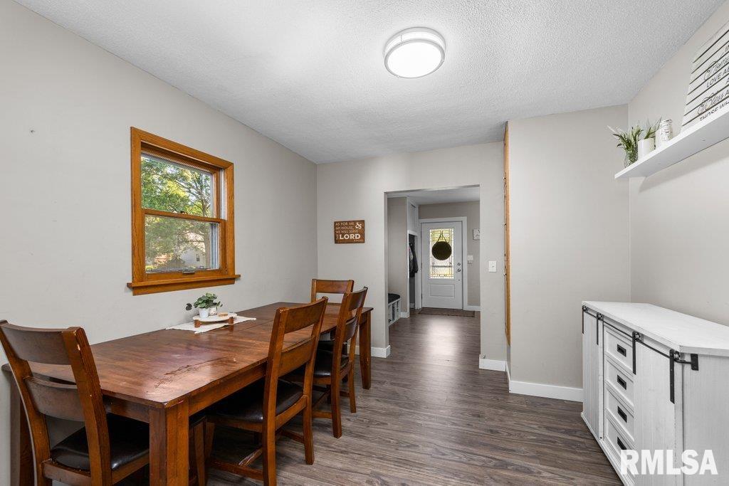 508 North 4th Street Eldridge, IA 52748 - Photo 13 of 31