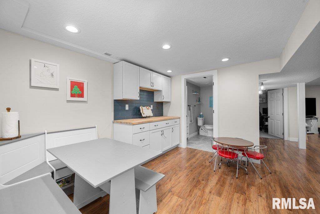 508 North 4th Street Eldridge, IA 52748 - Photo 27 of 31